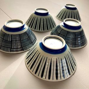 Hand painted Japanese rice bowls signed set bundle